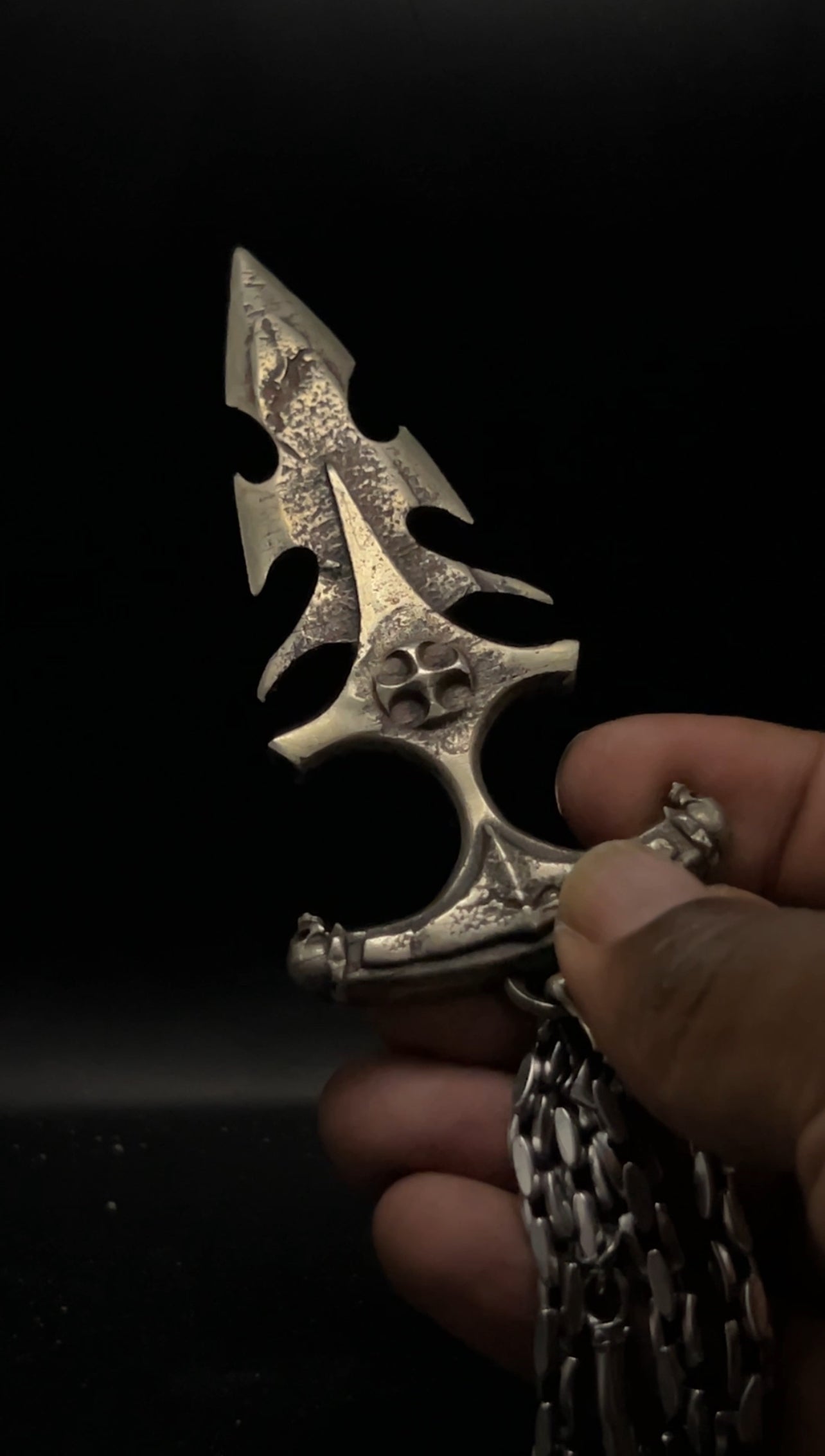 Mor’il Push Dagger Pendant